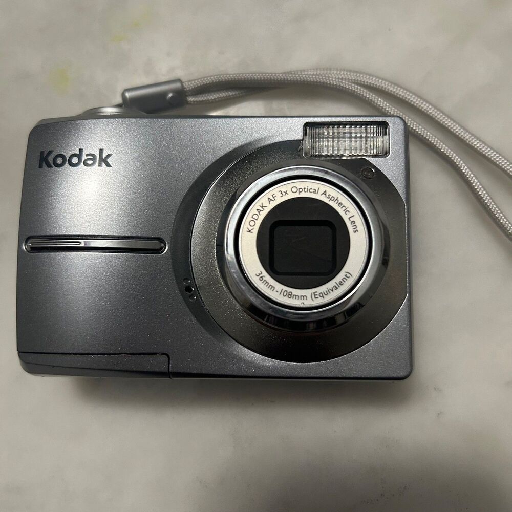 Kodak EasyShare C813 8.2MP 3x Optical Zoom Digital Camera Gray Y2K Retro CCD